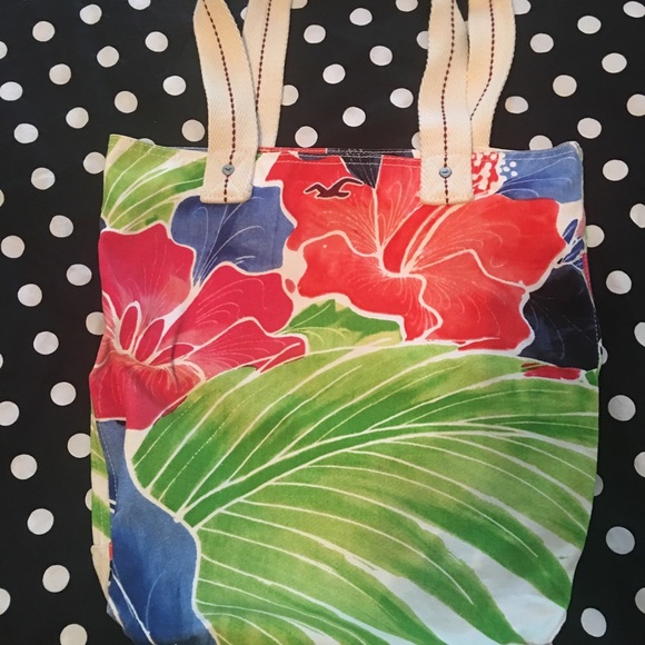 Hollister Accessories - Hollister canvas bag with floral print